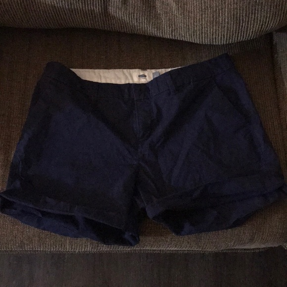 Old Navy 5" shorts - Picture 2 of 2
